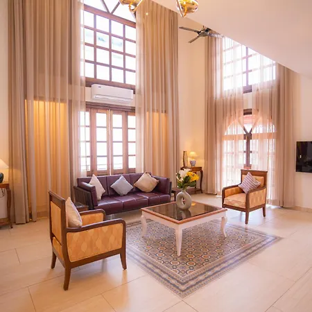 Mogvilla 10Bedrooms Super Luxurious, Marna, Siolim